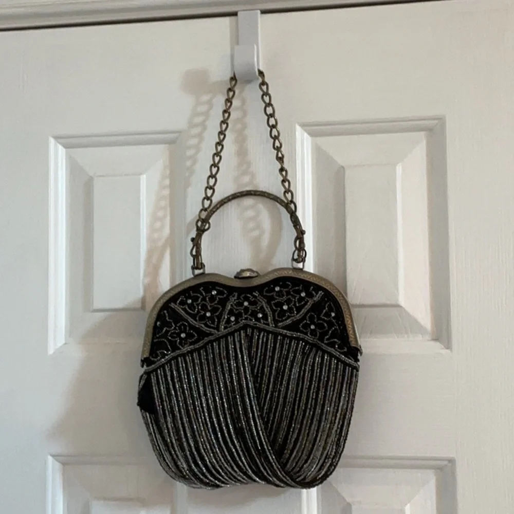 Vintage-Inspired Black Beaded Fringe Evening Bag
